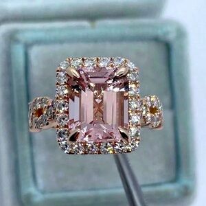 LIVE SALE 18k Rose Gold Crystal Quartz Ring
